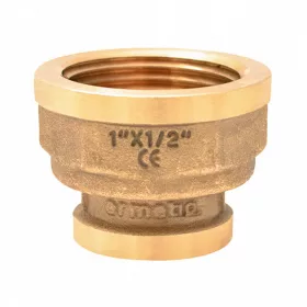 Sárgaréz szűkített karmantyú 1/2"x1"